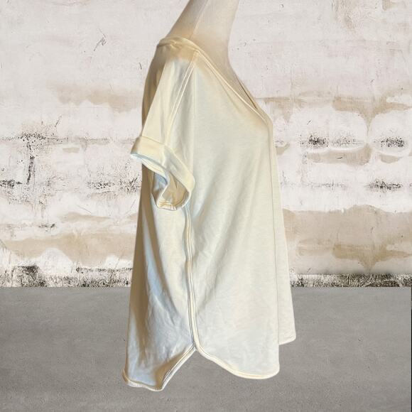 Cupio NWT Women's Short Sleeve Top Size Large - Picture 2 of 5